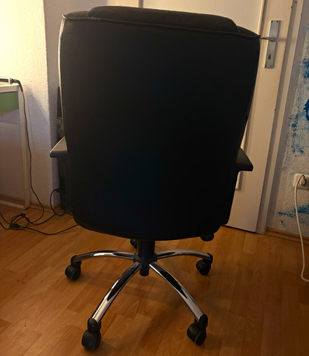 Schwarzer bürodrehstuhl - schwarzer,